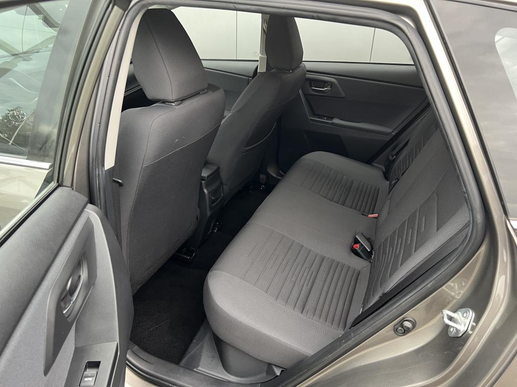 Toyota Auris 1.8 hybrid energy.