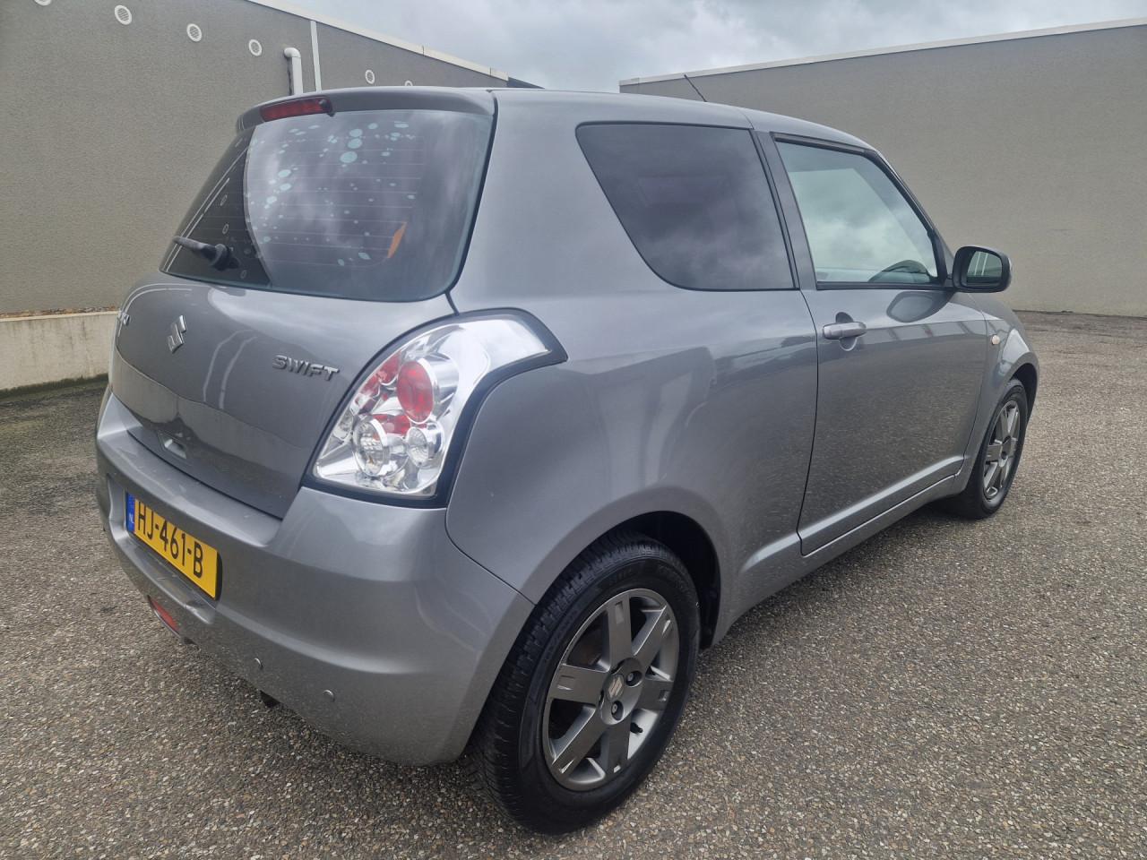 Suzuki Swift 1.3 Base