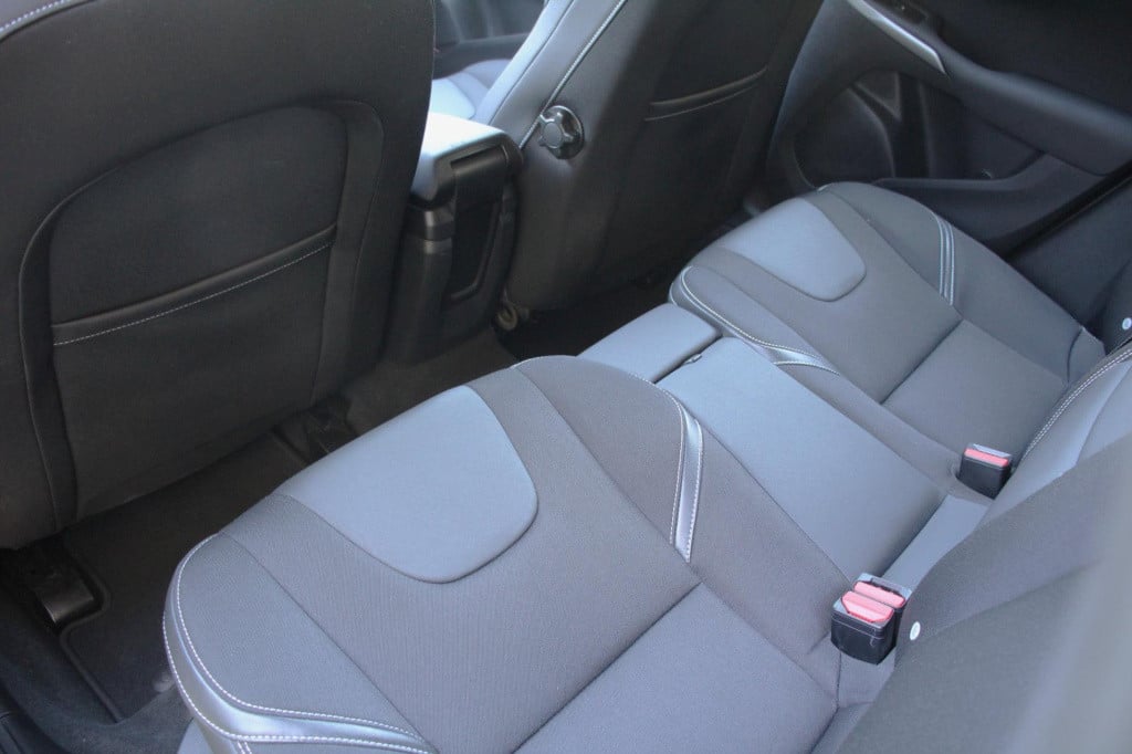 Volvo V40 2.0 t2 momentum - full led - navi - clima - half leder - 1e eig -