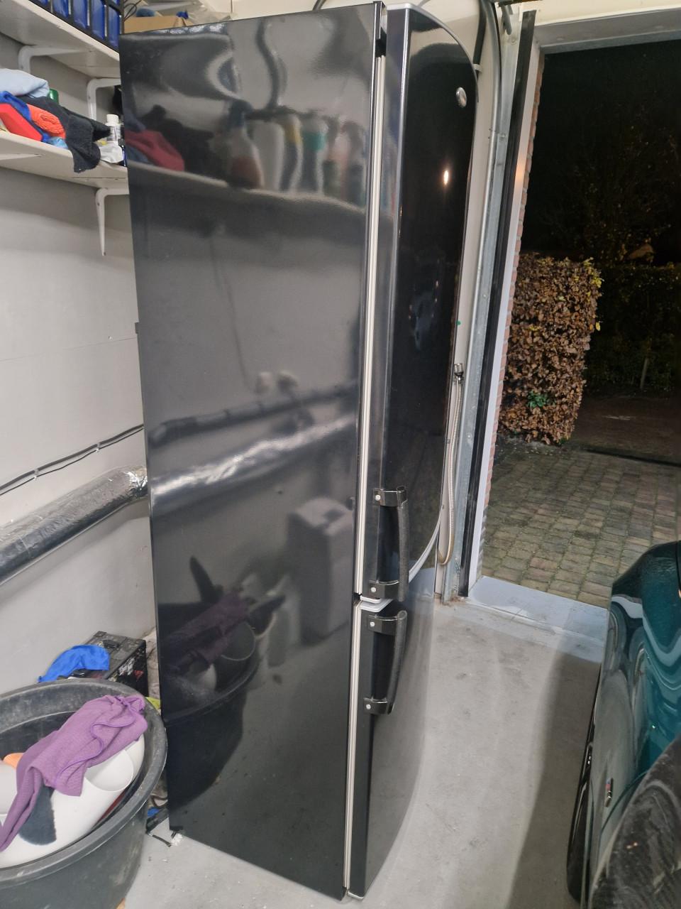 Koel-vries combinatie (zwart)