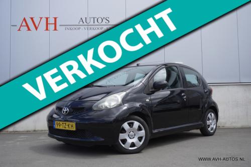 Toyota Aygo 1.0-12v +