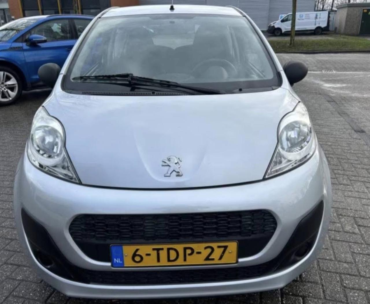 Peugeot 107 1.0 Urban L accent 2014