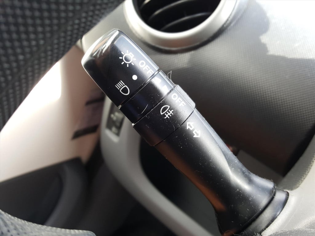 Peugeot 107 1.0 12v 68pk 5d xs airco | radio & cd-speler | lage km-stand | 