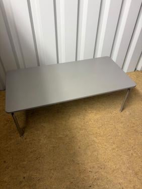 Mooie grijze salontafel