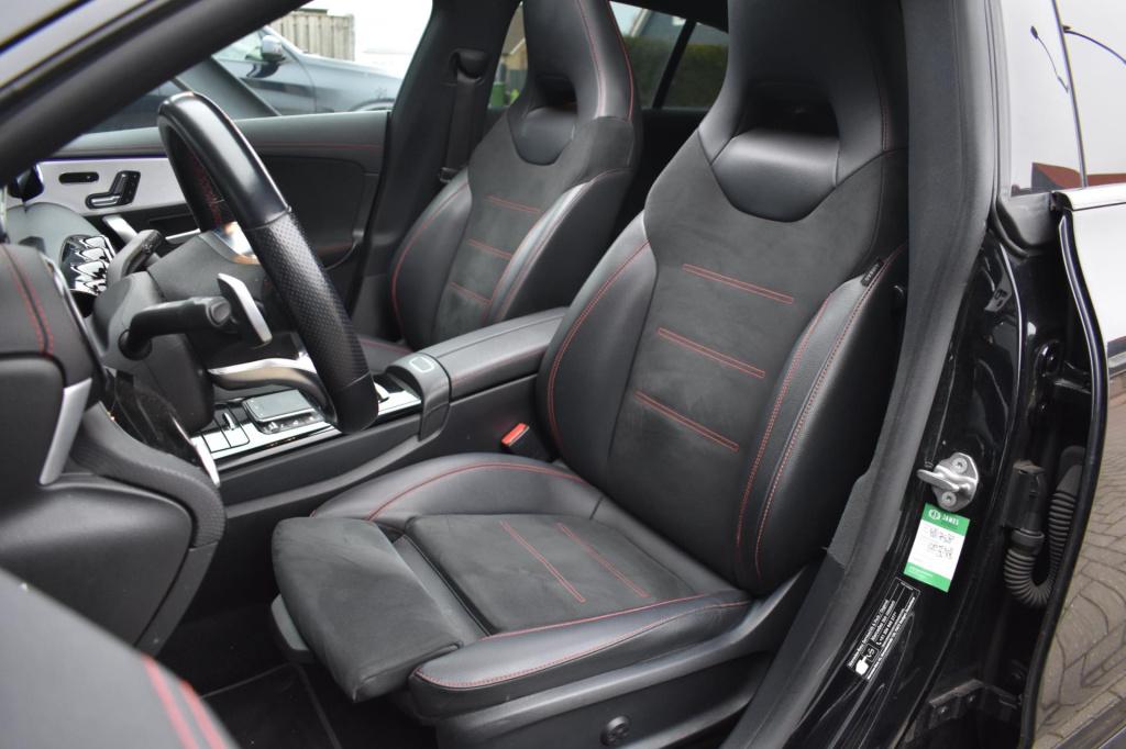 Mercedes-Benz Cla shooting brake 180 amg night | sfeerverlichting | apple c