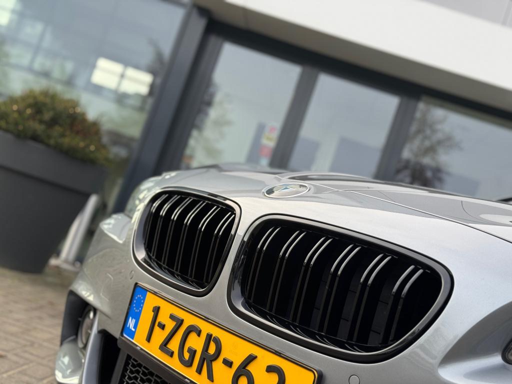 BMW 5 Serie touring 520i executive * m-pakket * navigatie * 20 inch * nap
