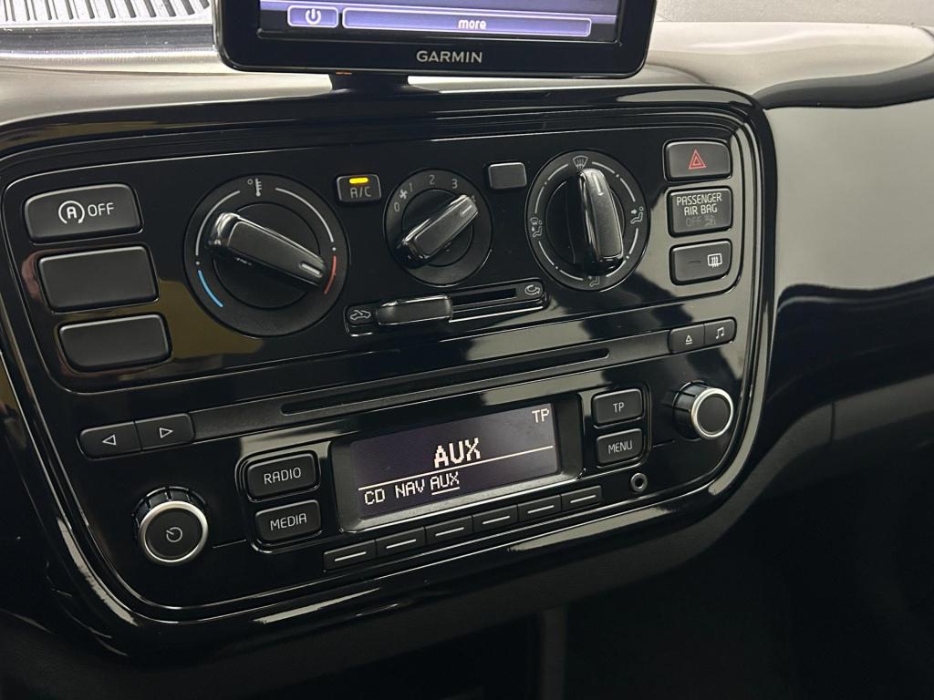 Volkswagen UP! occasion 1.0 move up! bluemotion | blauw | tweedehands volks