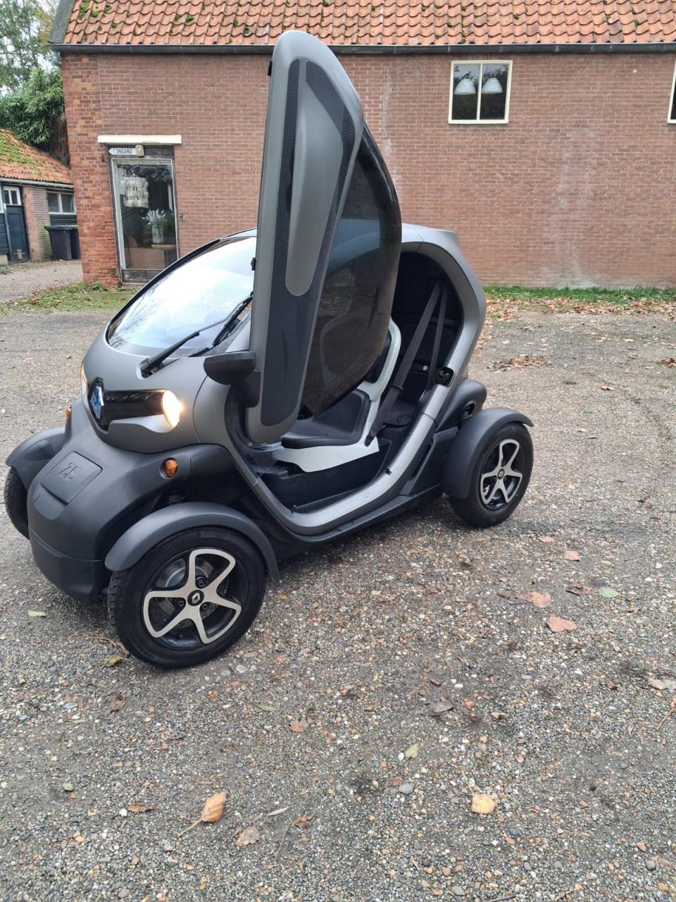 RENAULT TWIZY