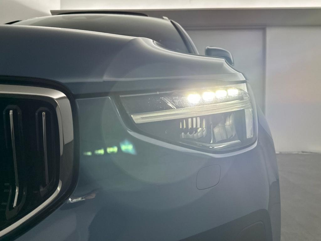 Volvo XC40 t5 262pk recharge ultimate dark| pano| h&k| adap.cruise| camera
