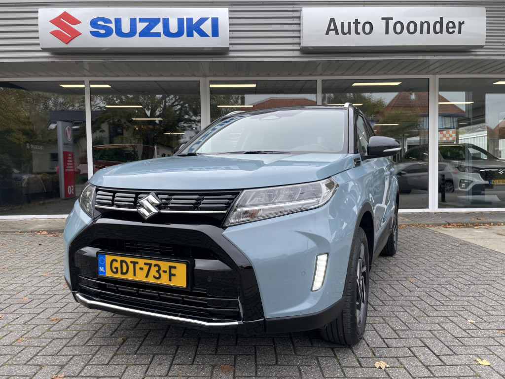 Suzuki Vitara 1.4 boosterjet style smart hybrid