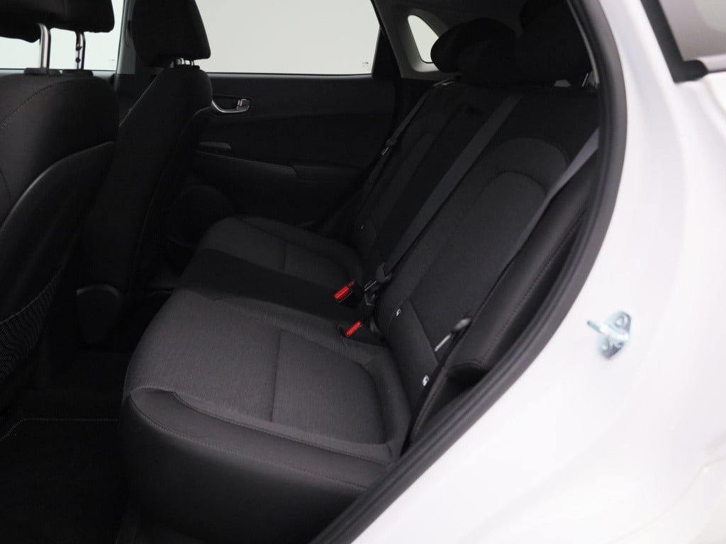 Hyundai Kona ev fashion 39 kwh