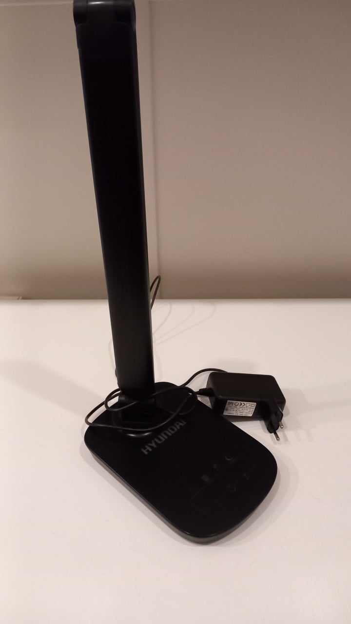 Hyundai Led Bureaulamp met USB oplader