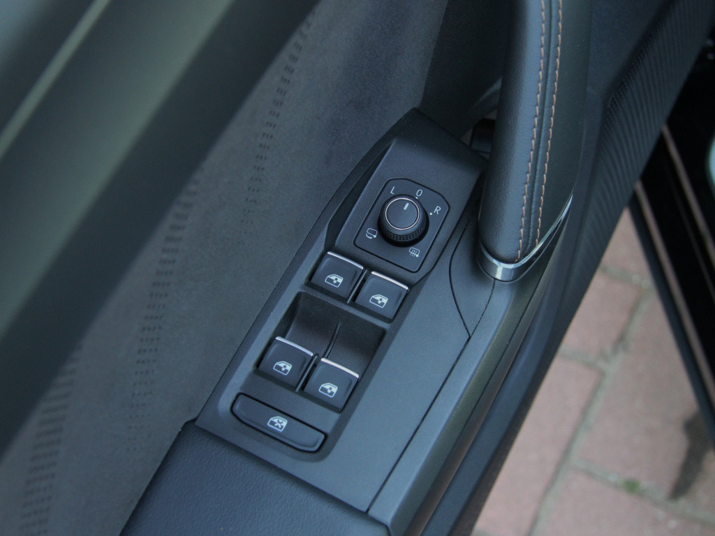 Cupra Formentor 1.4 e-hybrid vz 245pk tribe edition