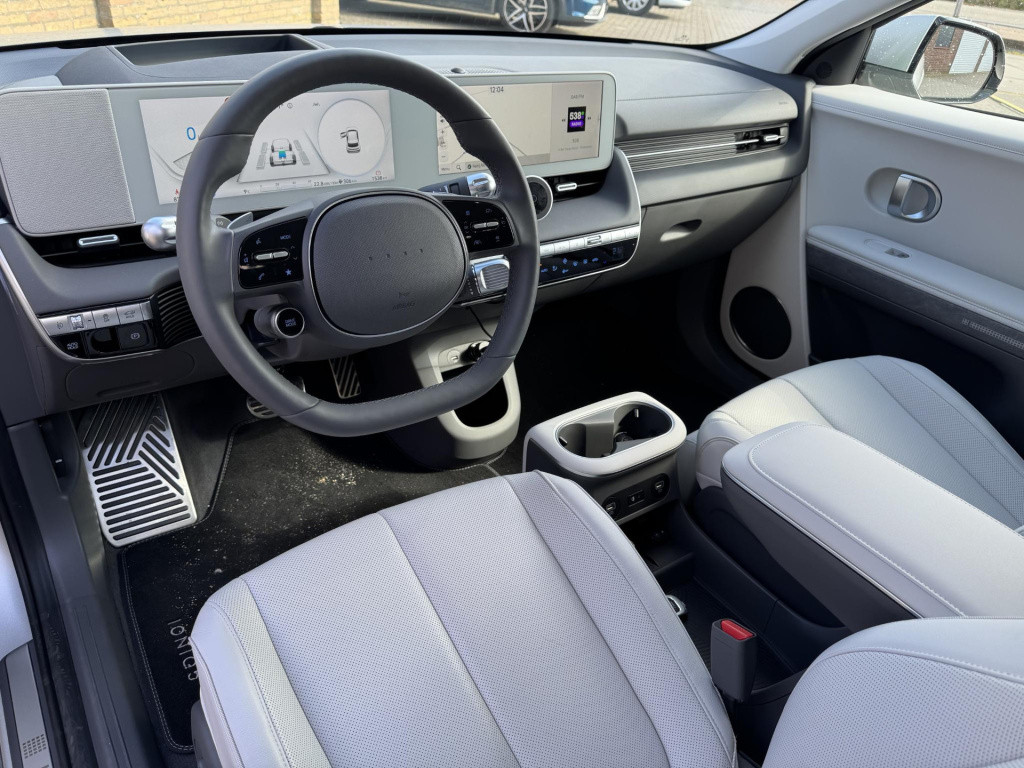 Hyundai Ioniq 5 lounge awd 77.4 kwh | 20'' n-line velgen | leder lichtgrijs