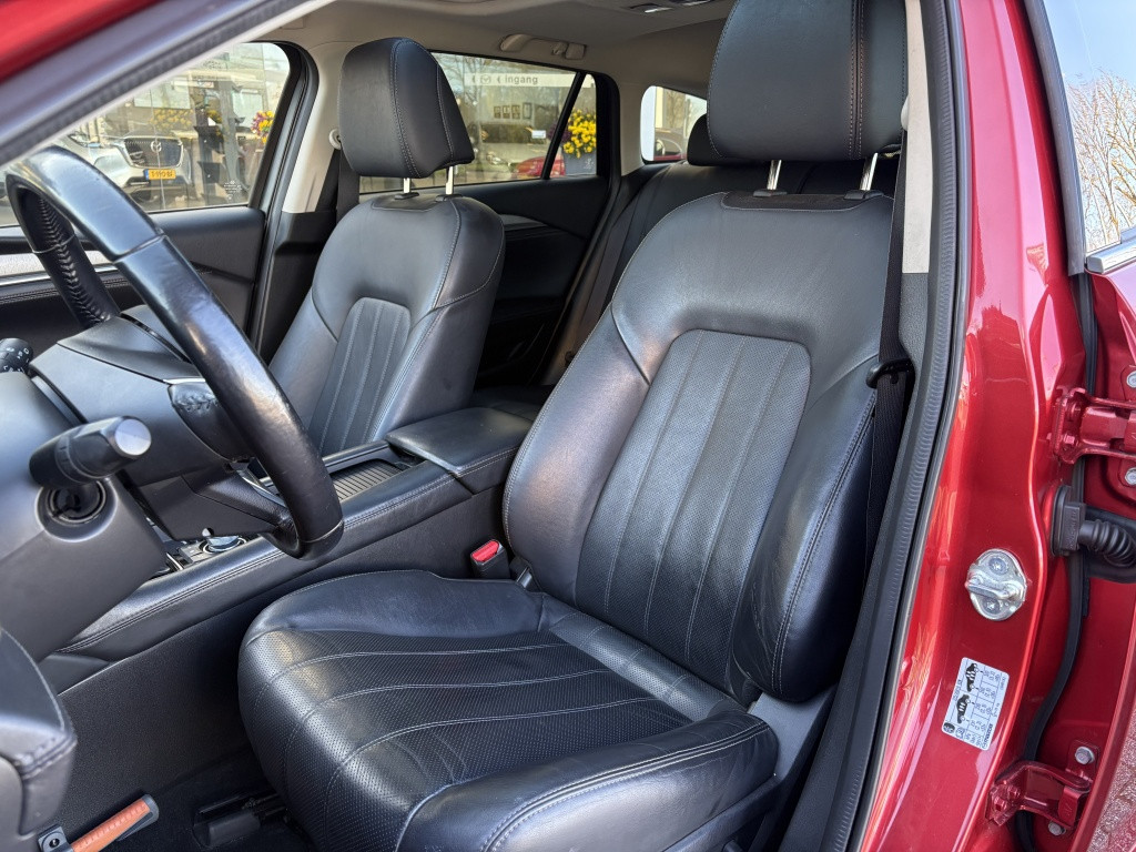 Mazda 6 sportbreak 2.0 s.a.-g luxury aut. sunroof trh. luxe!