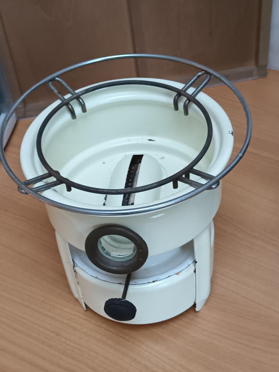 Twee stuks Petroleum stelletjes zoals Oma ze gebruikte.