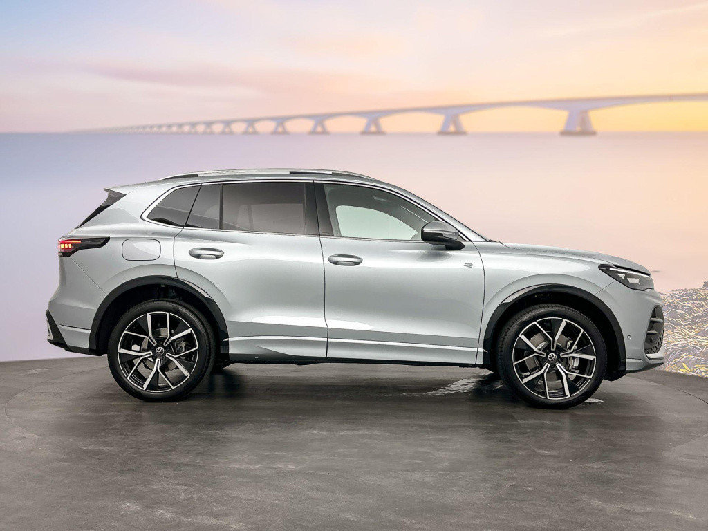 Volkswagen Tiguan r-line-edition 1.5 ehybrid 150 kw / 204 pk suv 6 v