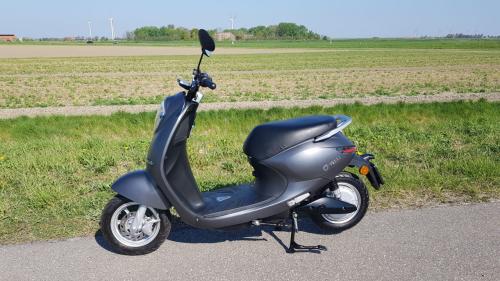 Grote partij Cumi e‑scooters