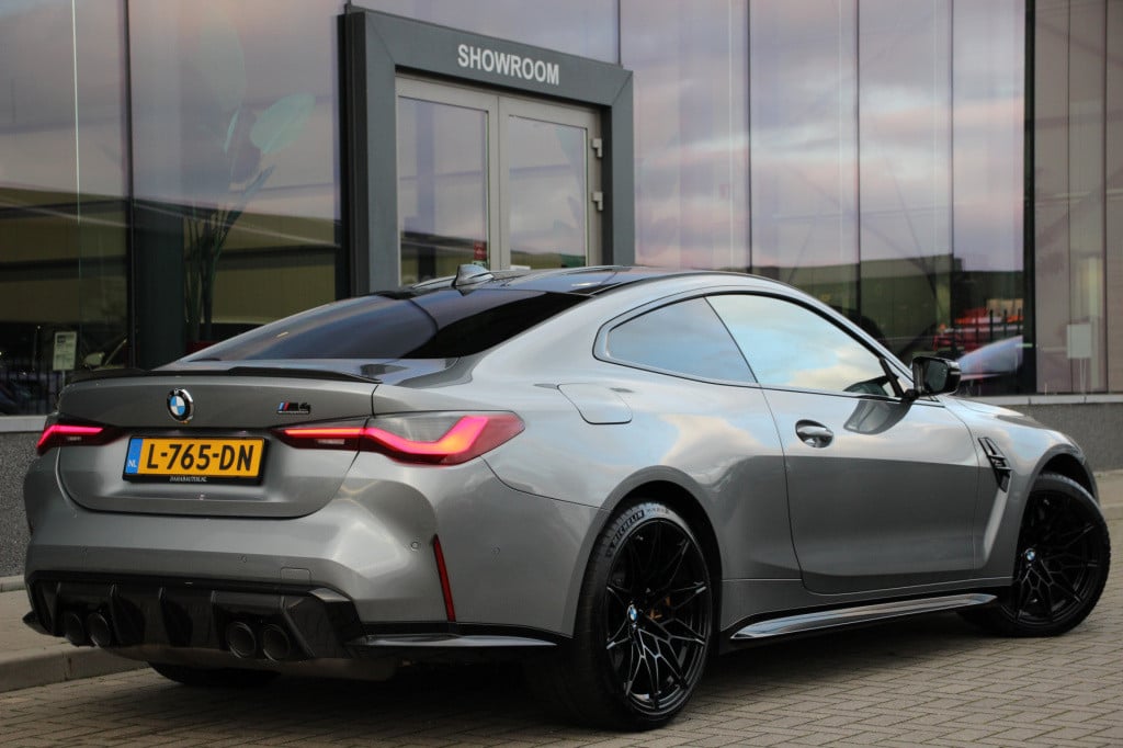 BMW M4 4-serie coupé competition | m race track pack | hud | laser | carbon