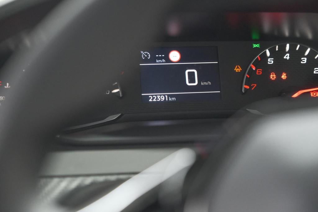 Peugeot 208 puretech 100 active | navigatie | cruise control | apple carpla