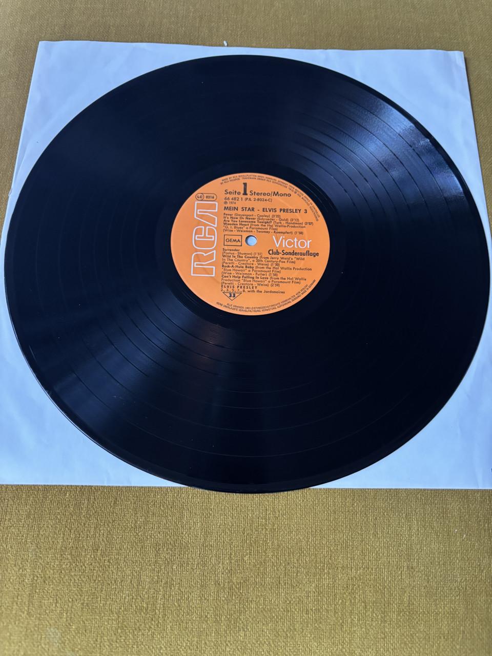 Elvis Presley - 3 LP's Vinyl Album