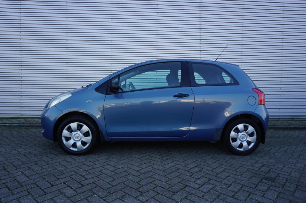 Toyota Yaris 1.0 vvti terra elektr. ramen / trekhaak / nap