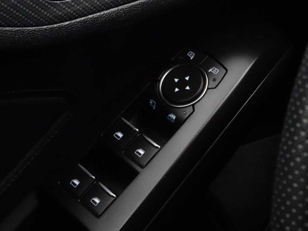 Ford Focus wagon 1.0 ecoboost st line business | led | camera | apple carpl