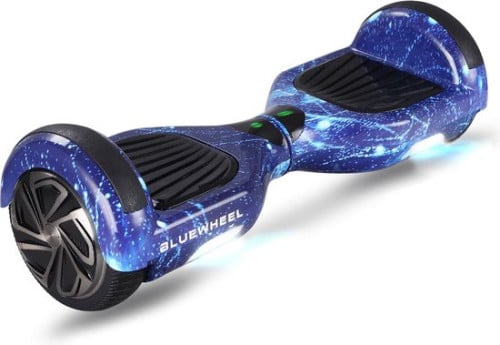 GEVRAAGD ; Lader voor HOOVER-BOARD Elektrisch