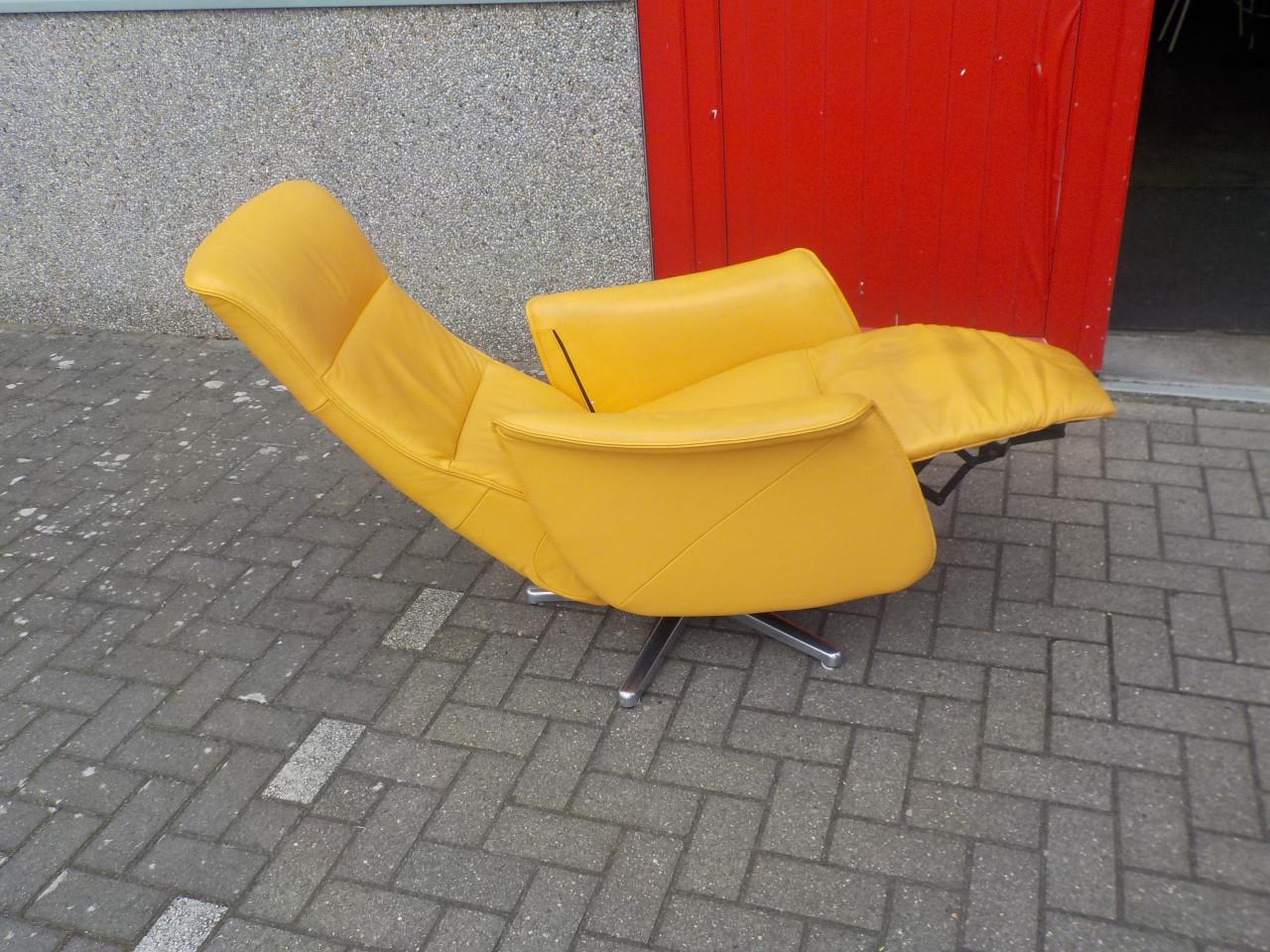 Mooie kwaliteit leren draai , relax fauteuil in zeer goede staat