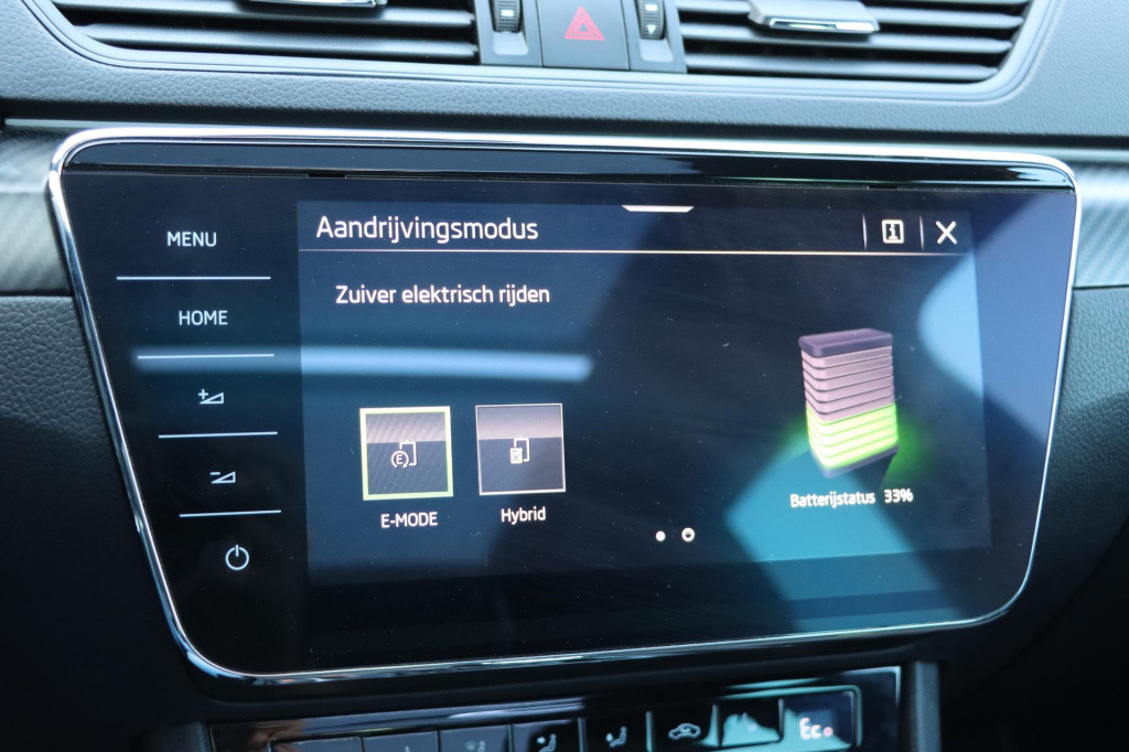 Skoda Superb combi 1.4 tsi iv sportline business 218pk dsg6 skoda superb co