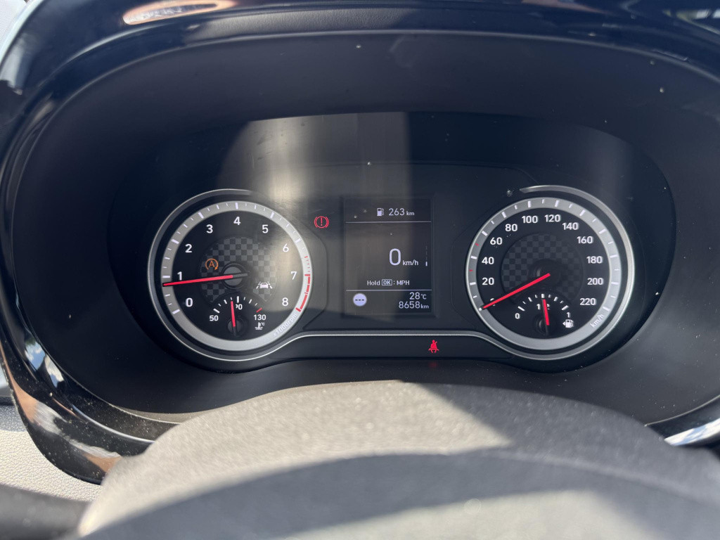 Hyundai I 10 1.0 premium | navigatie | camera | cruise & climate control | 
