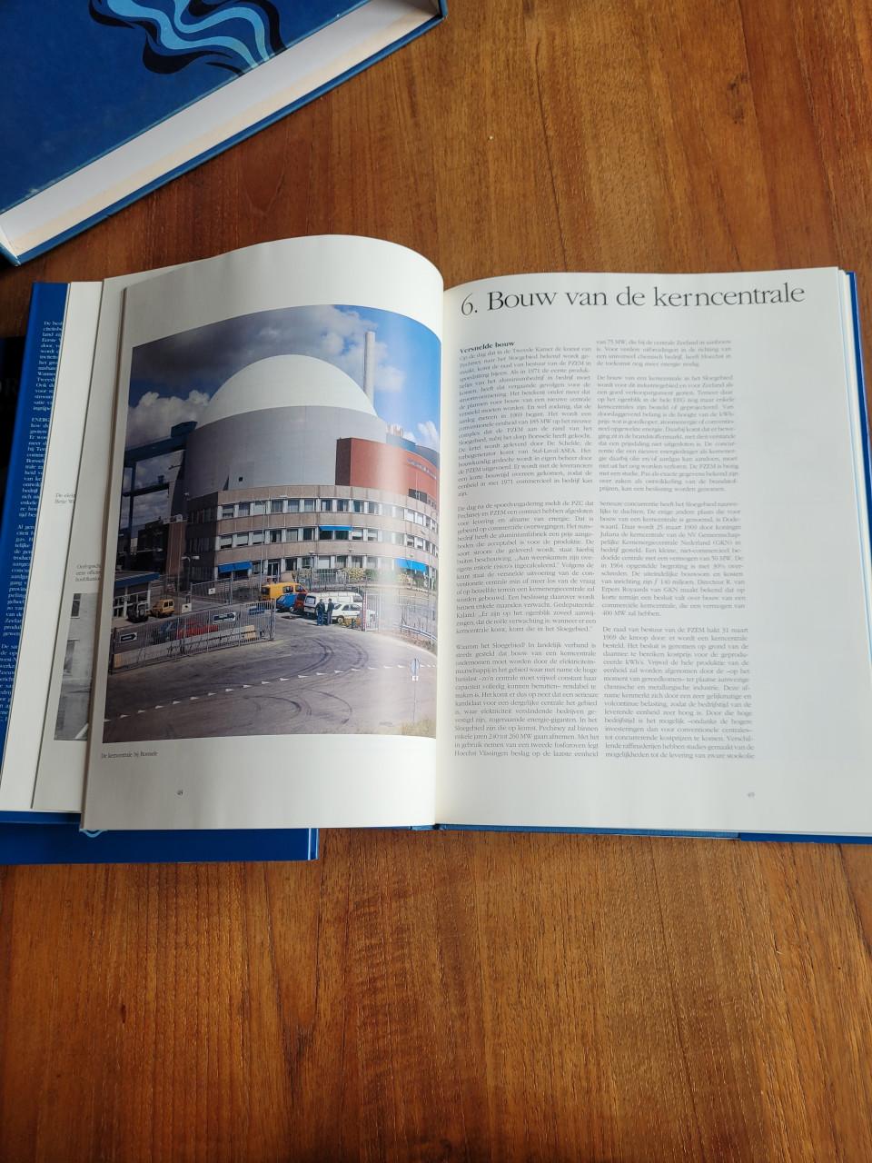 Boeken over water/tij ( Delta Nutsbedrijven)