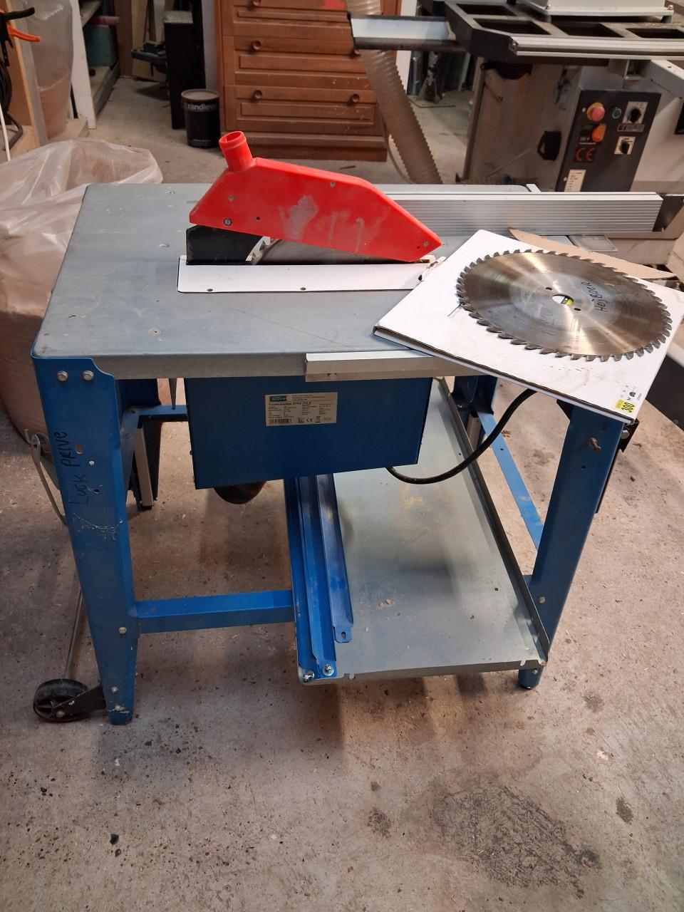Tafelzaag 380