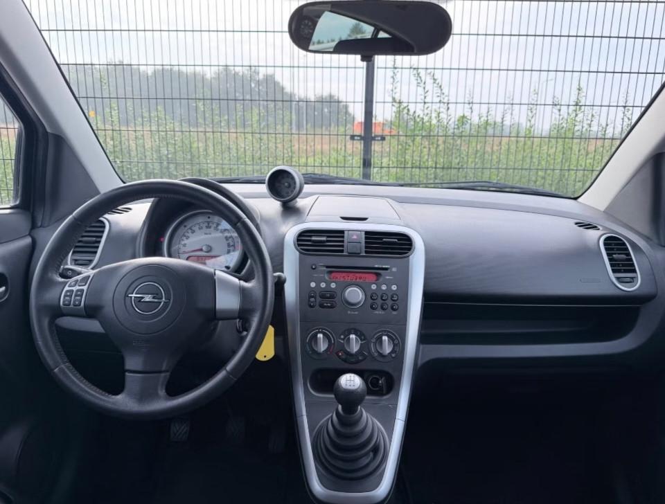 Opel Agila Berlín 1.0 jaar 2015