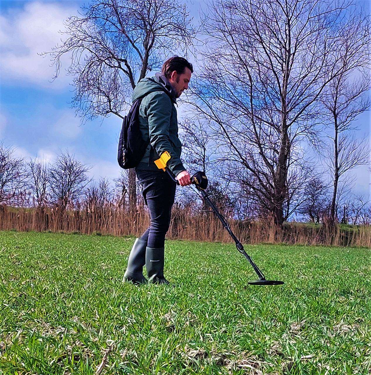 Metaaldetectie workshops op weilanden, akkers en boomgaarden