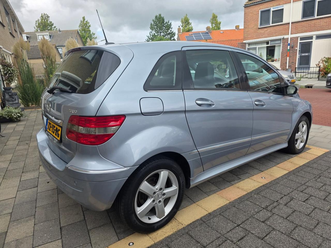 Tekoop zeer mooie Mercedes B.Klasse 200 Turbo Automaat