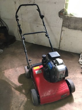 Verticuteermachine benzine