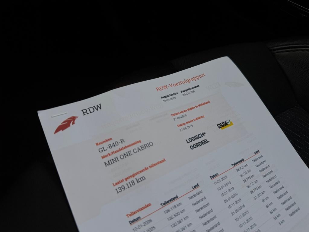 Mini One Cabrio mini 1.6 chili * cruise control * stoelverwarming * pdc * n