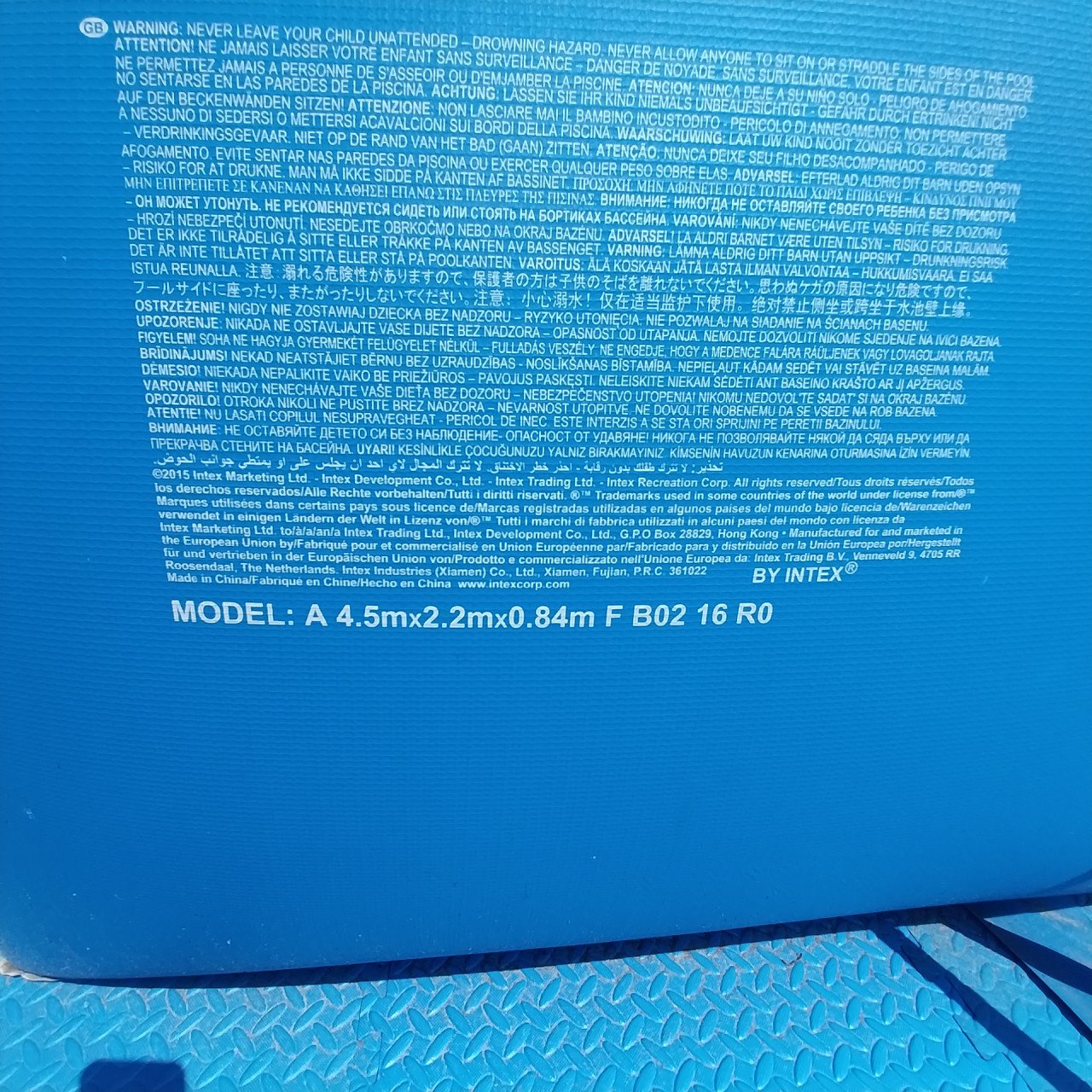 Zand/glas filterpomp met gratis zwembad erbij