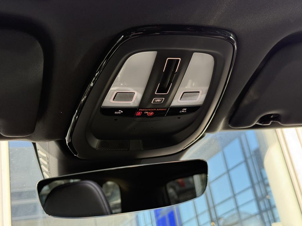 Volvo XC60 t6 398pk recharge dark r-design| panodak| adap.cruise| head-up|