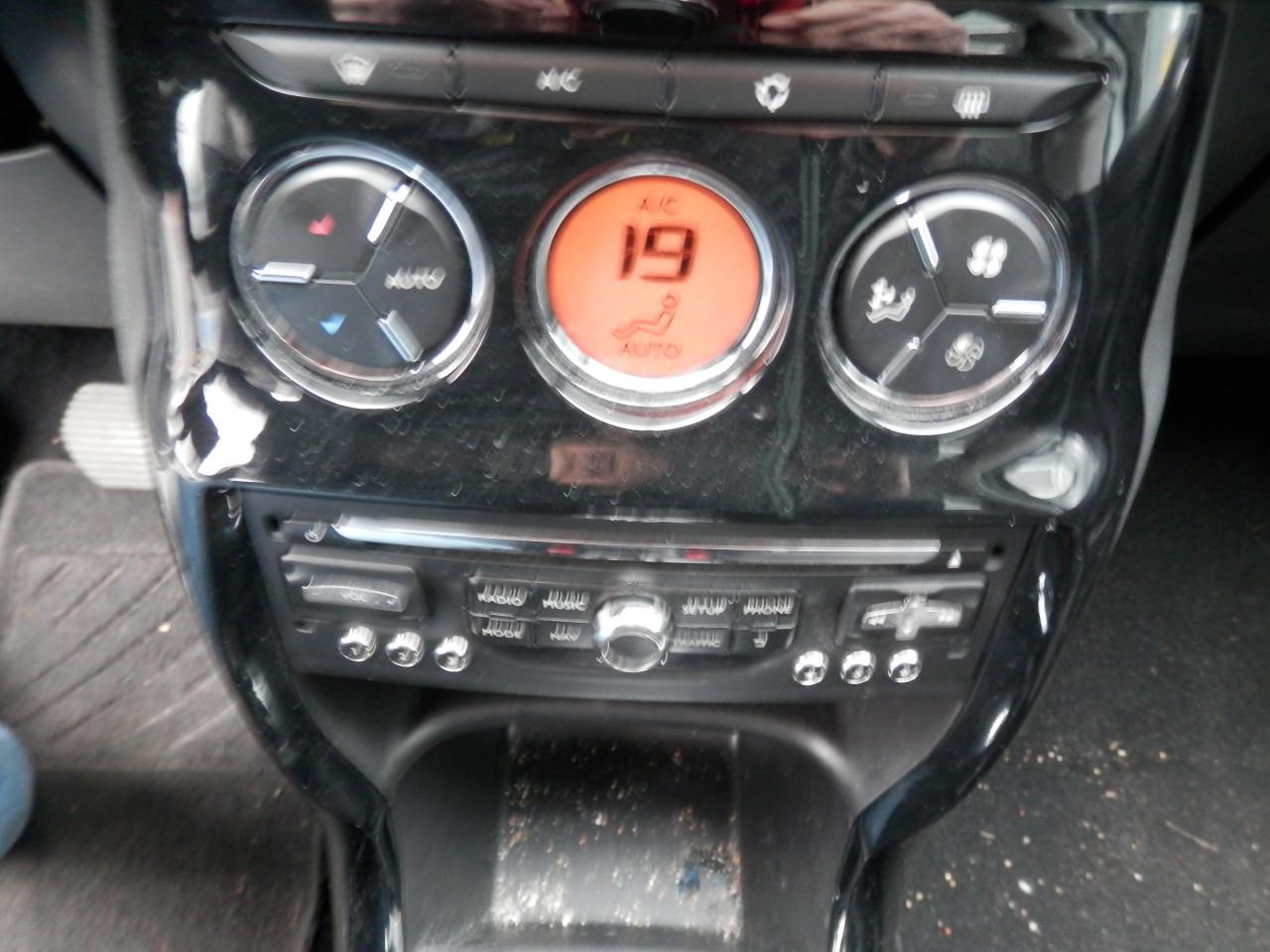 Auto Garant Biedt Aan: Citroen C3 1.2 VTi Airdream  AUTOMAAT