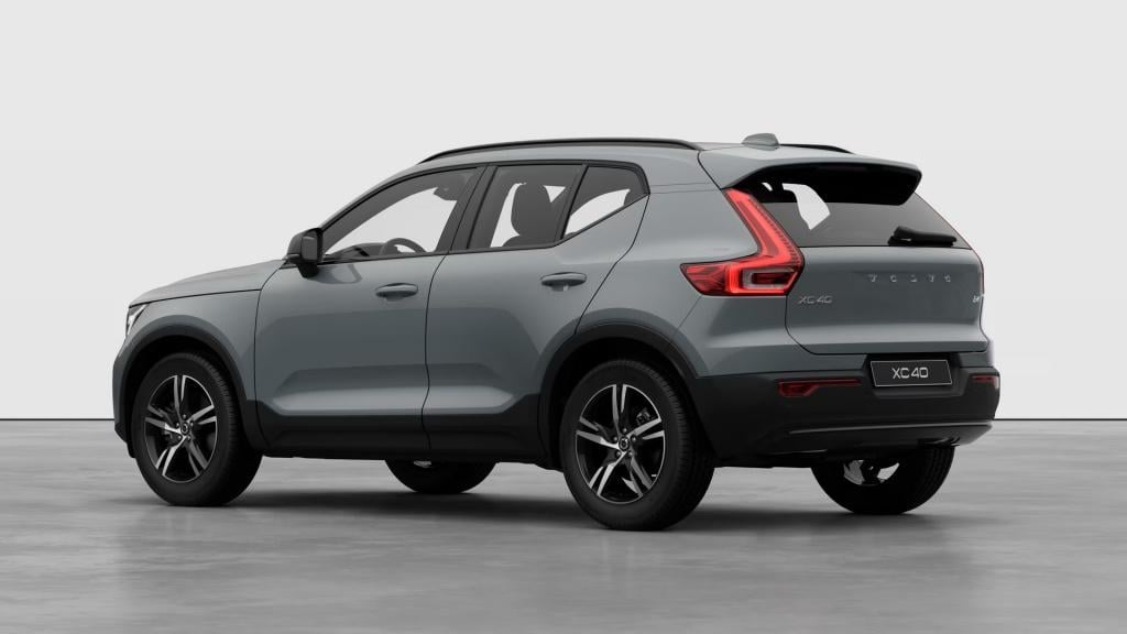 Volvo XC40 b4 gt plus dark visual park assist