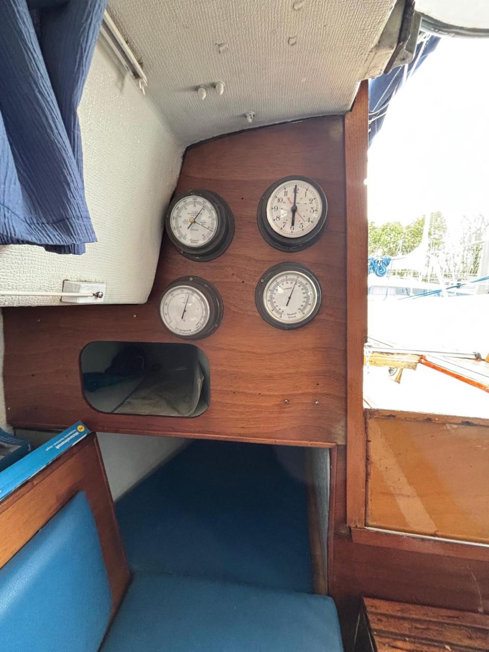 Kievit 680 kajuitzeilbootje