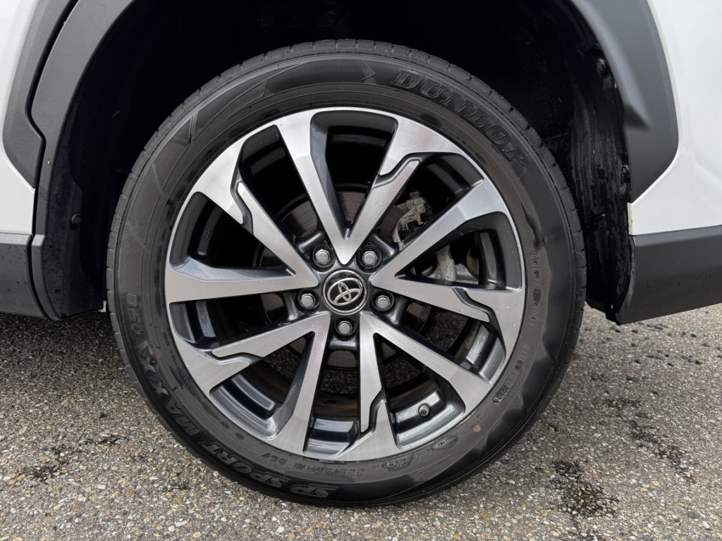 Toyota Corolla Cross 2.0 high power hybrid first edition | apple carplay |