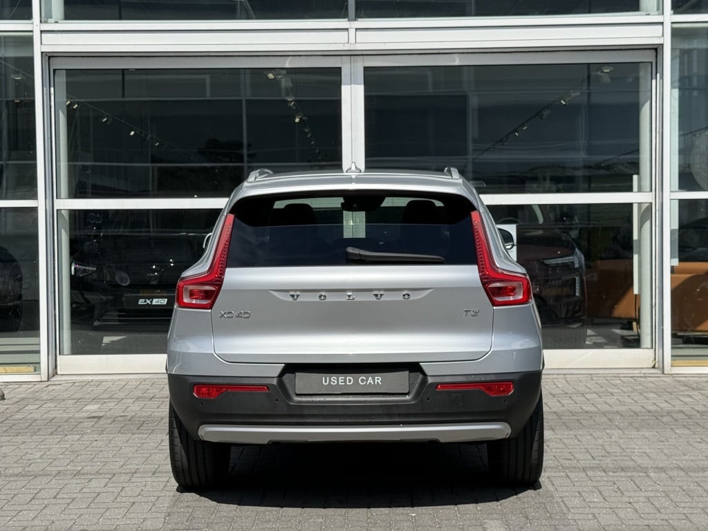 Volvo XC40 t3 160pk momentum | camera| trekhaak| h&k sound| stoelverw| carp