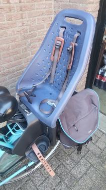 Fietsstoeltje Thule Yepp Maxi  met adapter