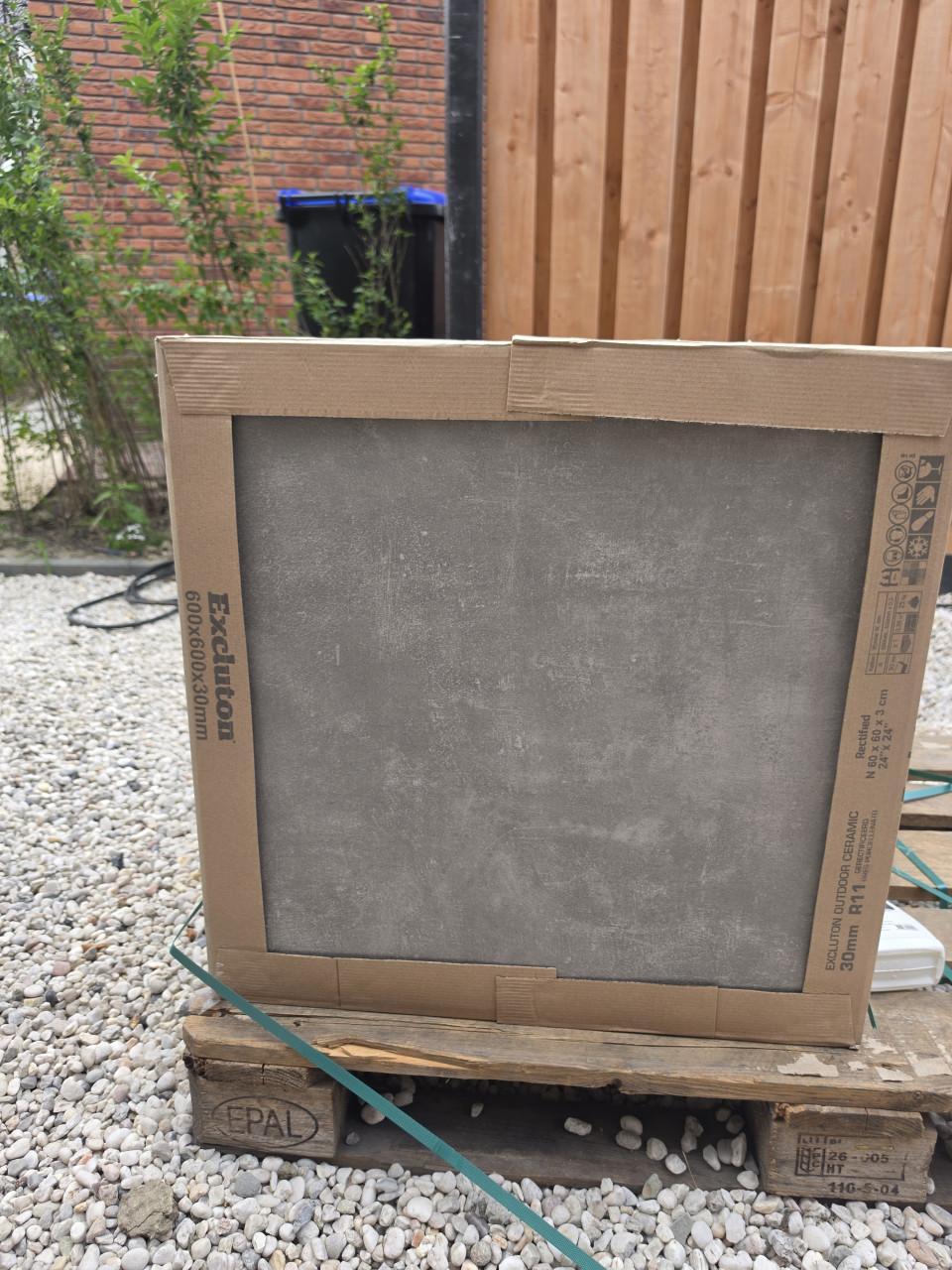 18x 60x60 tegels