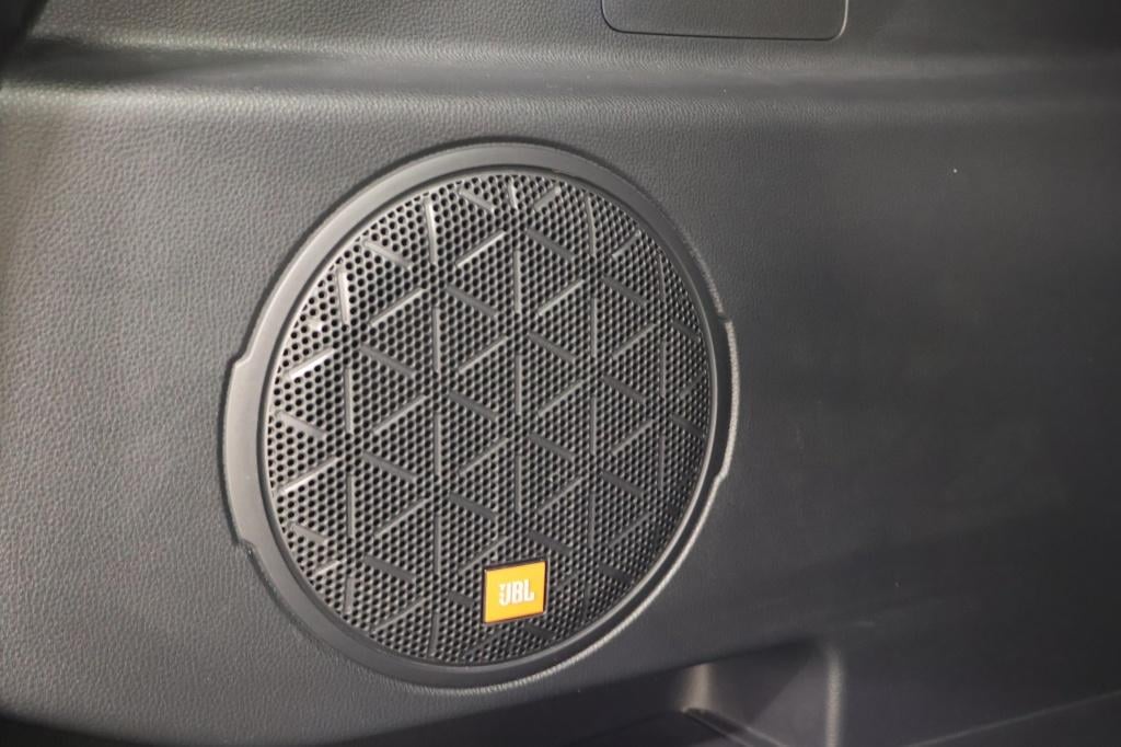Toyota Rav4 2.5 hybrid awd bi-tone | jbl