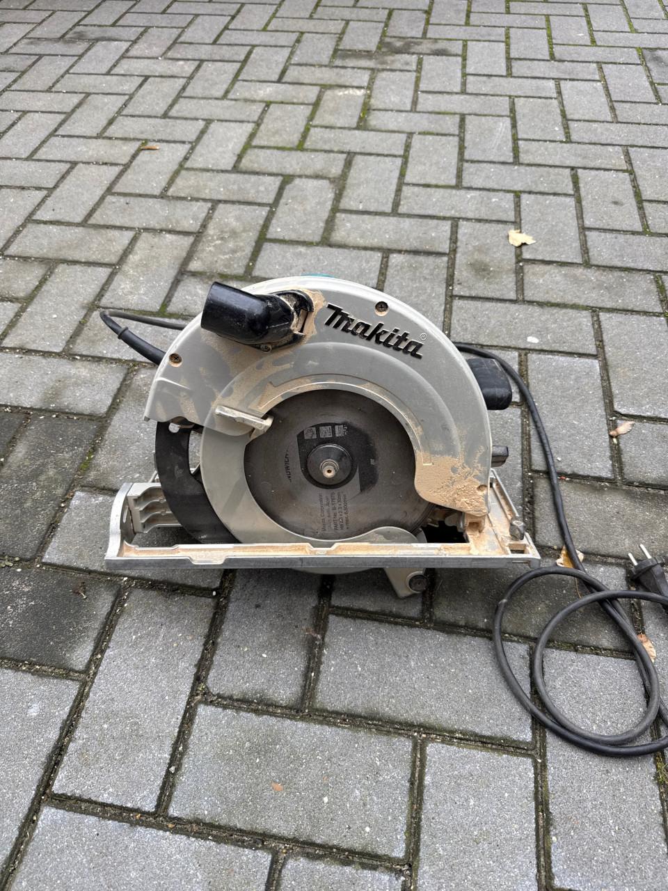 Makita cirkelzaag 5903r