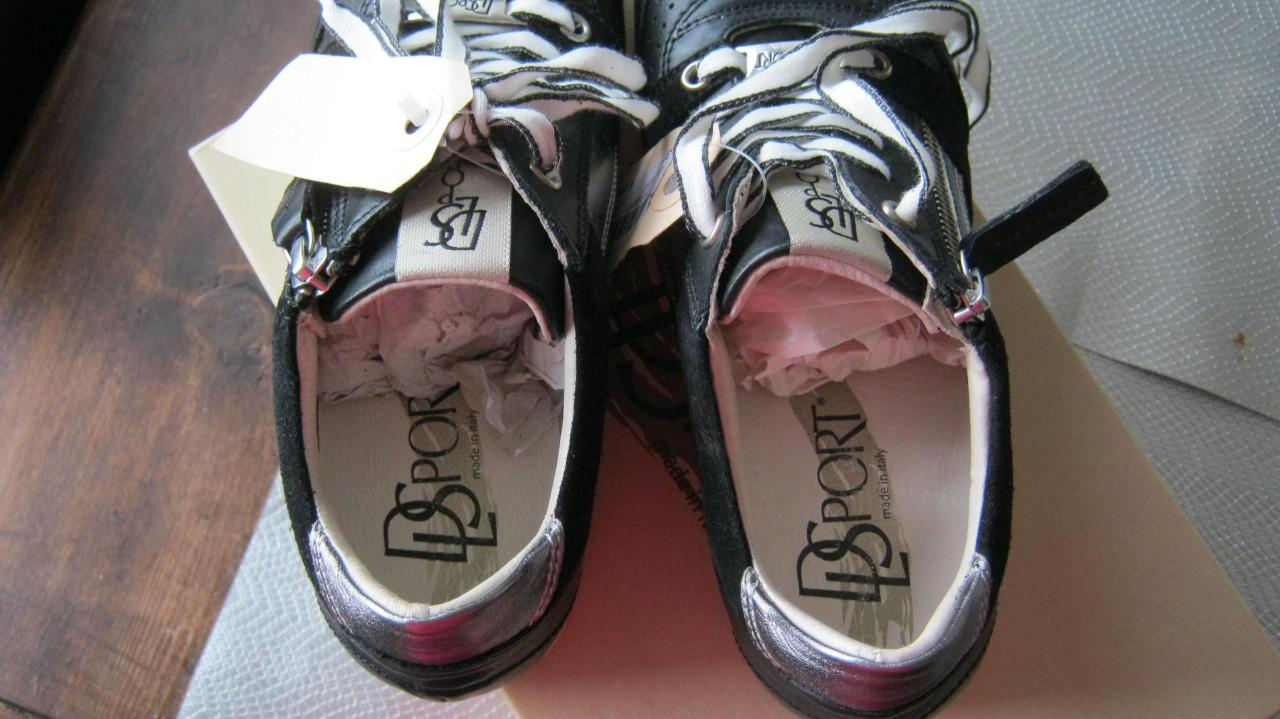 NIEUW DLS SCHOENEN MAAT 37 VOOR 50 EURO